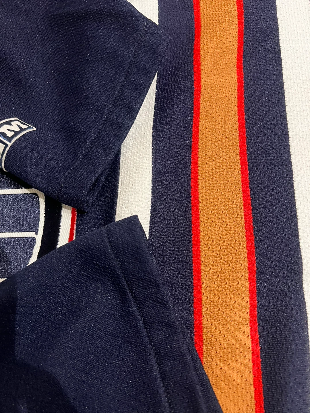 Vintage 2000’s CCM Edmonton Oilers Hockey Jersey - photo 3