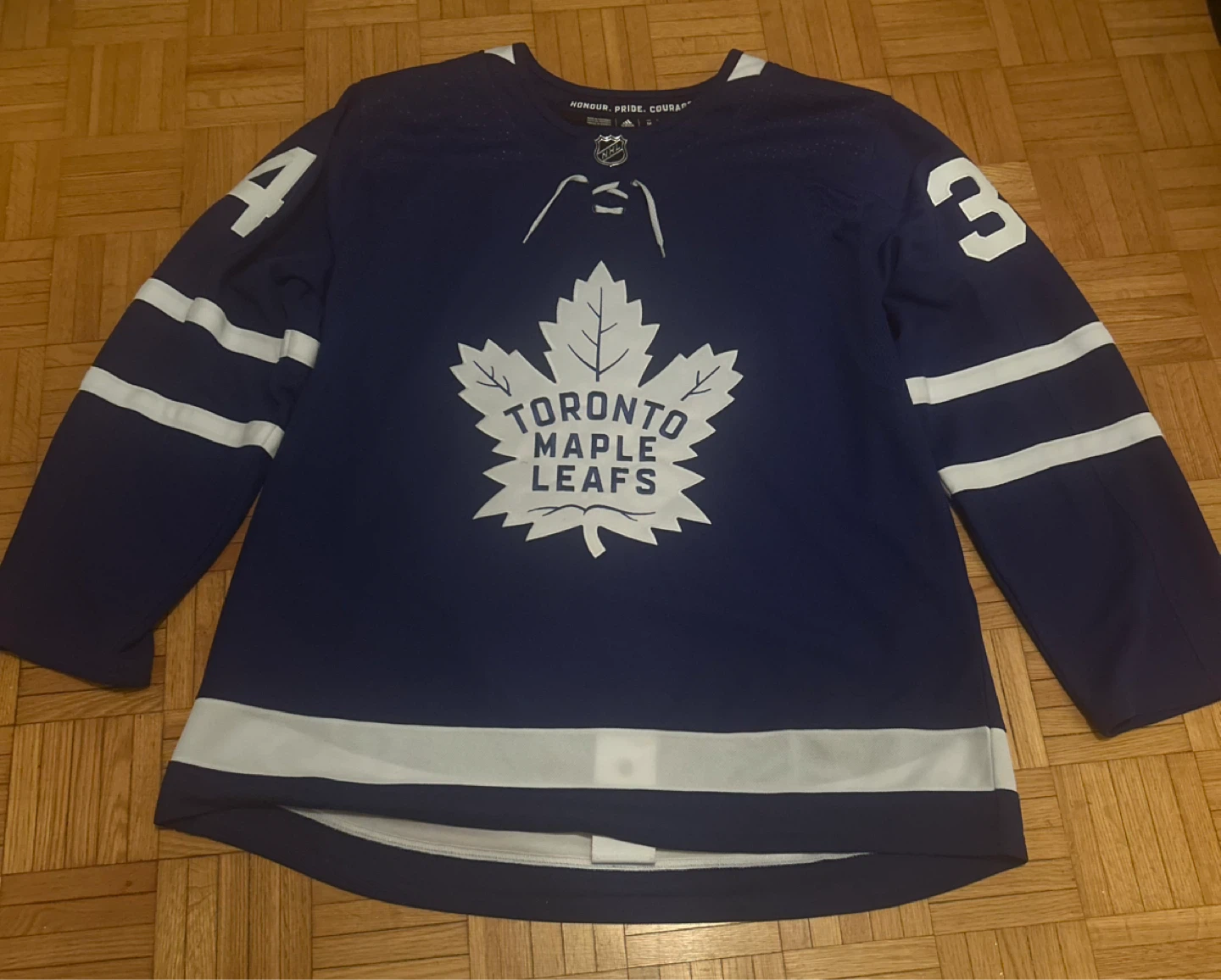 Toronto Maple Leafs Hockey Jersey genuine bargain