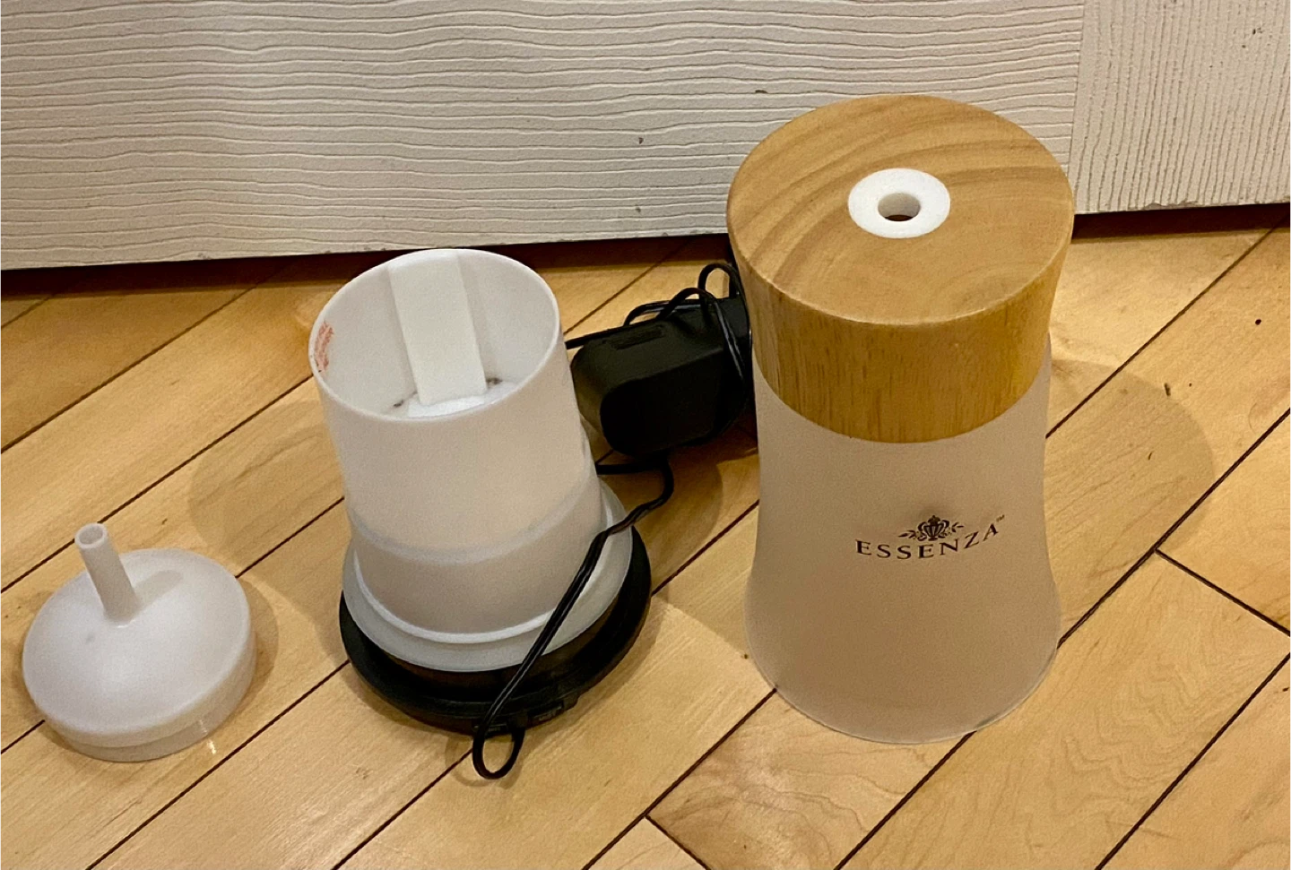 🧡 Essenza Aroma Diffuser with Wood Top - photo 2