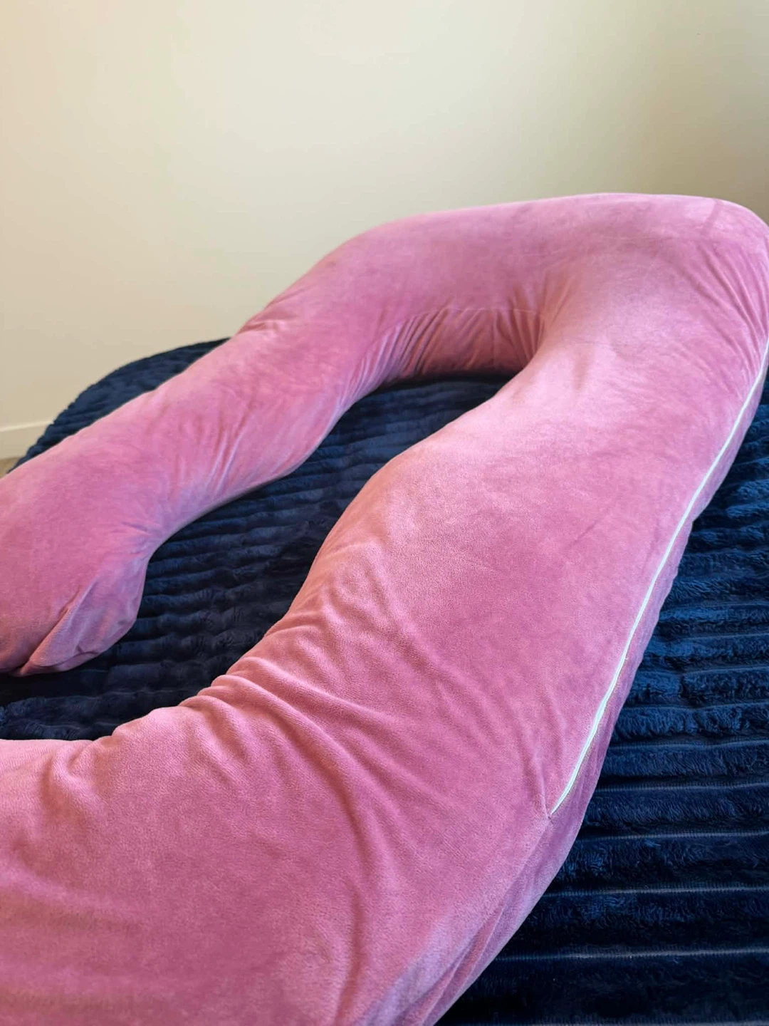 Pink U-Shaped Nursing Pillow - photo 3