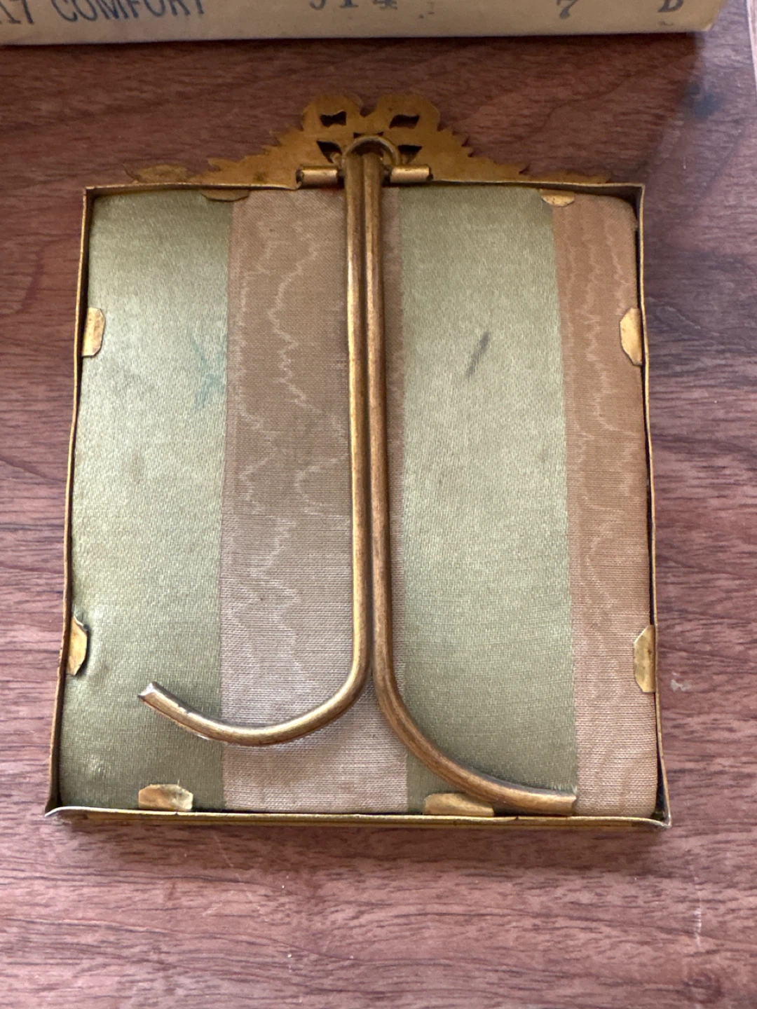 Vintage Miniature Portrait Picture Frame - photo 2