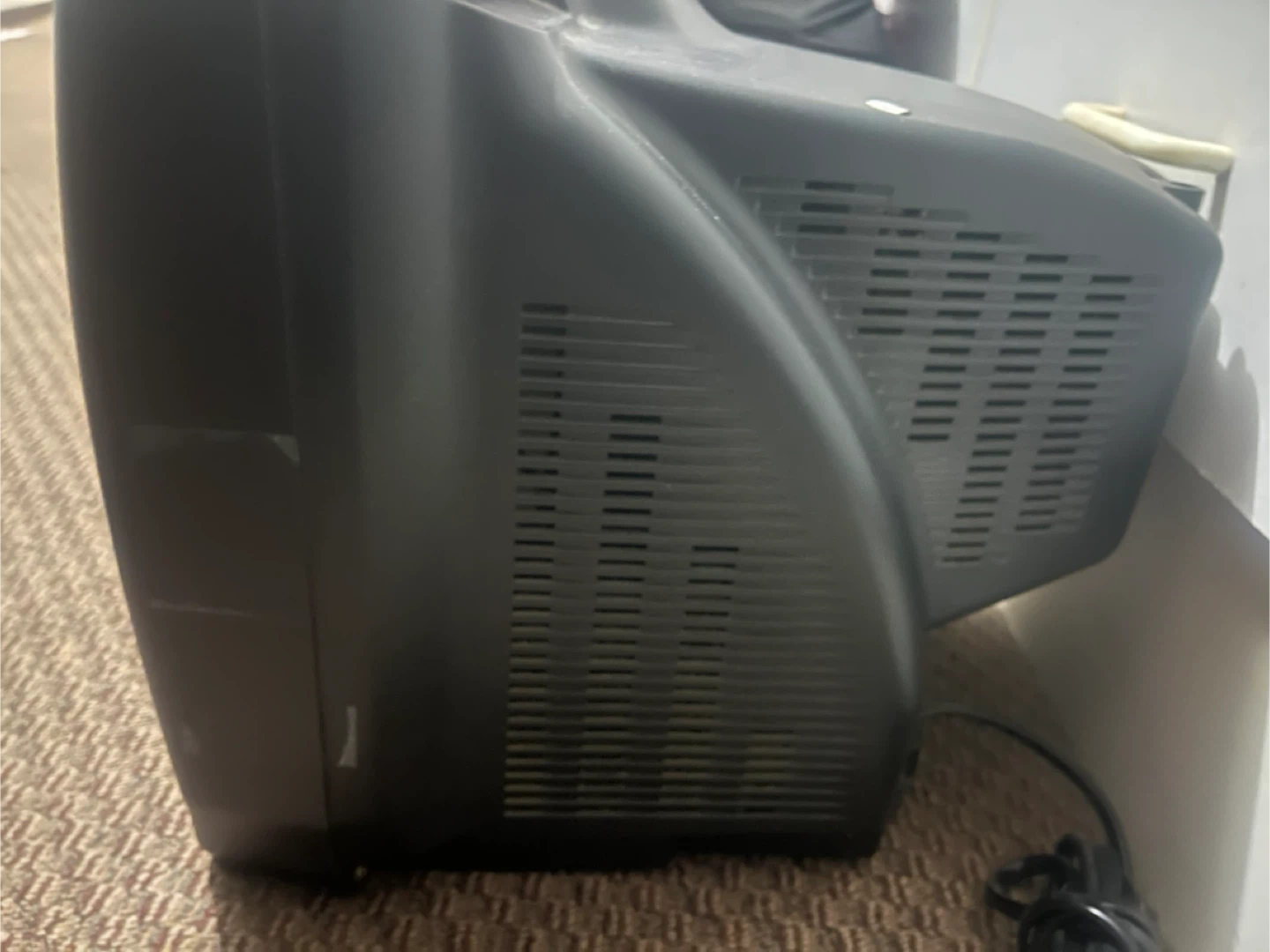 Vintage Durabrand CRT Television DBTV1301 - photo 4