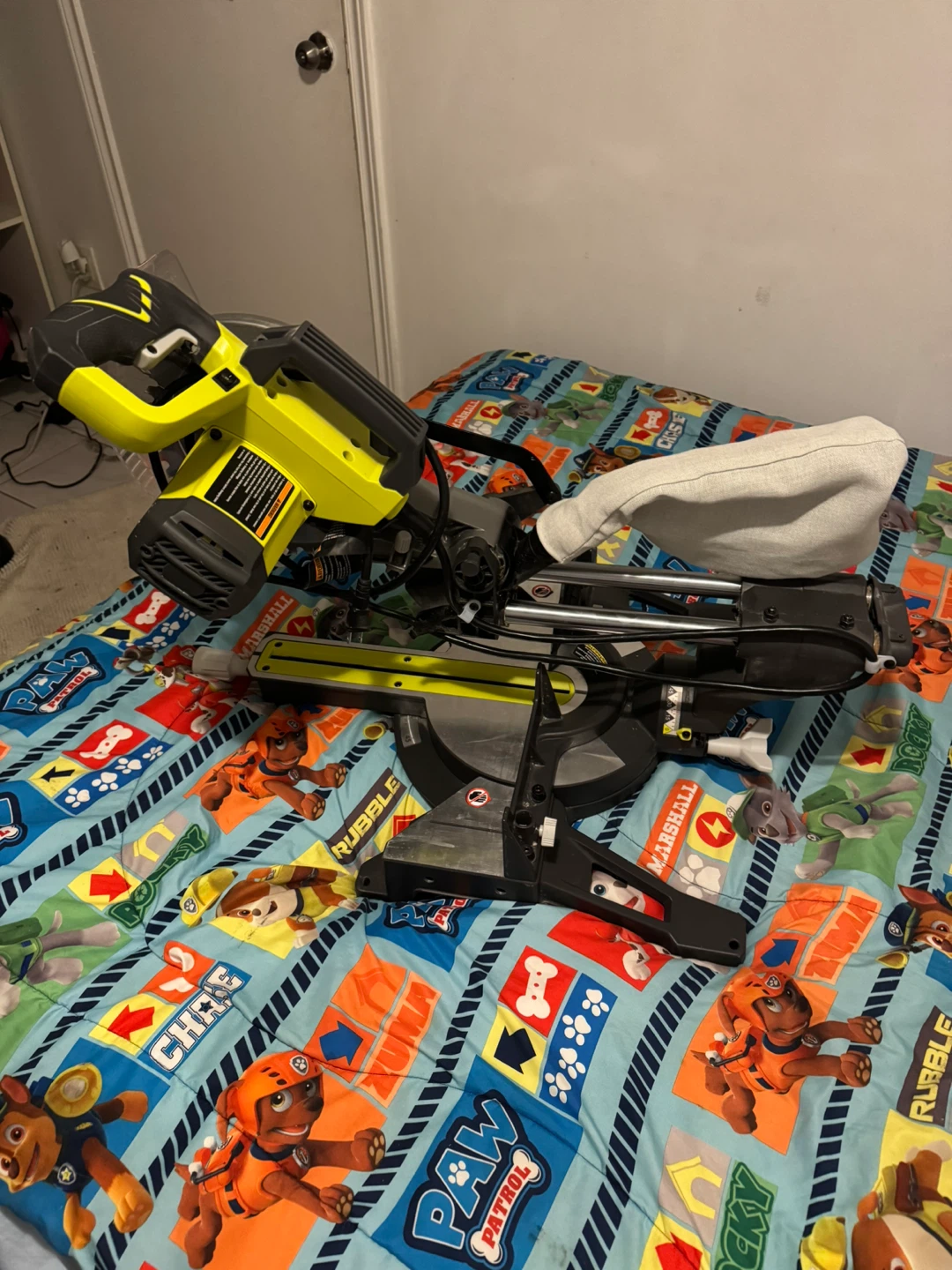 Ryobi Compound Miter Saw - photo 3