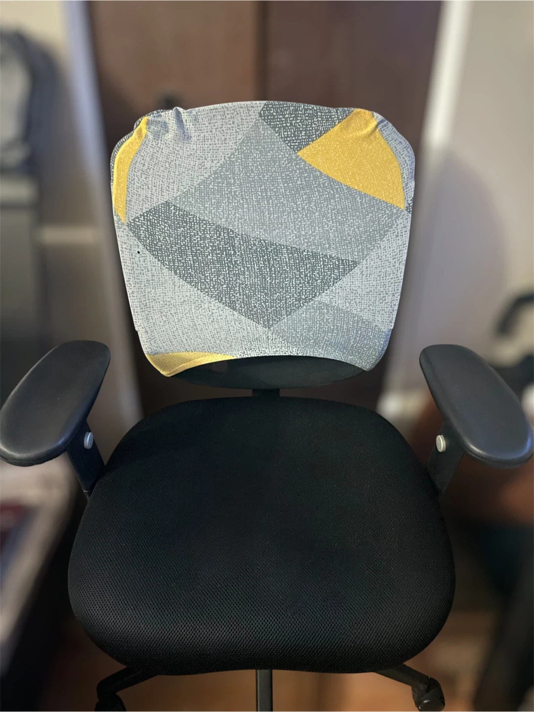 Black Mesh Office Chair with Armrests - photo 2