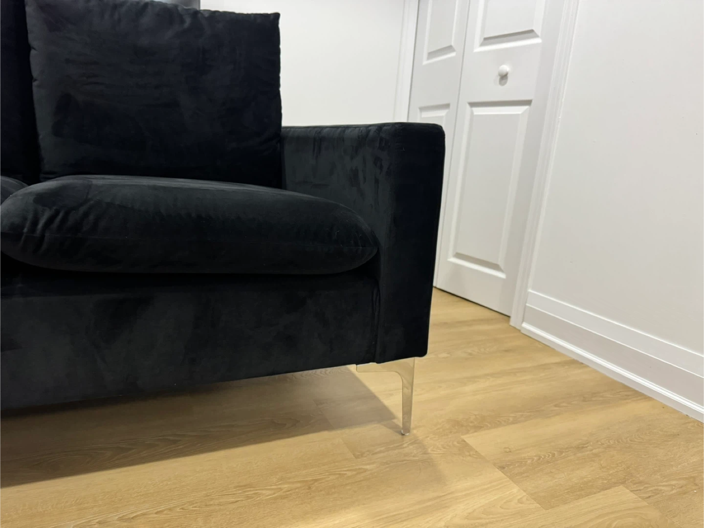 Black Velvet Sectional Sofa with Chaise - photo 5