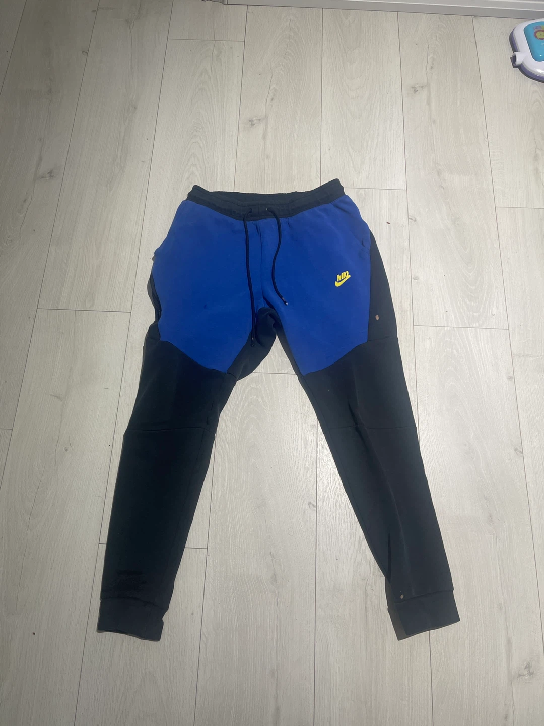 Men’s nike tech fleece pants