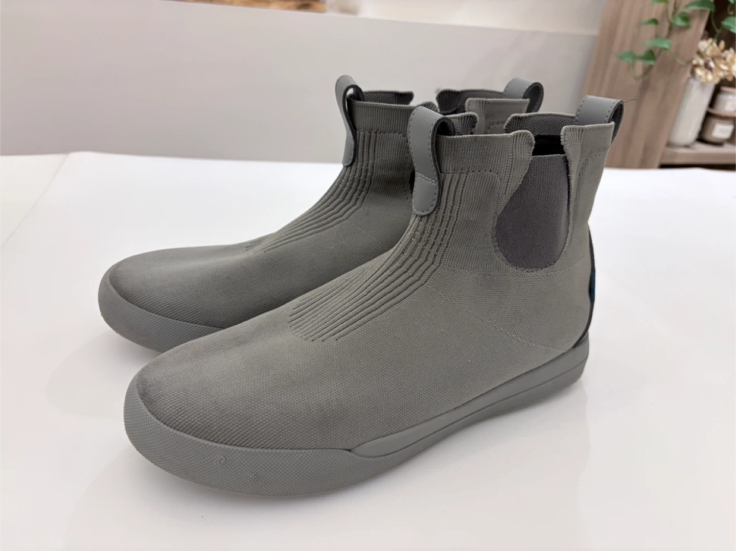 Vessi Weekend Chelsea Waterproof Boots Shoes Men’s Size 12 - photo 2