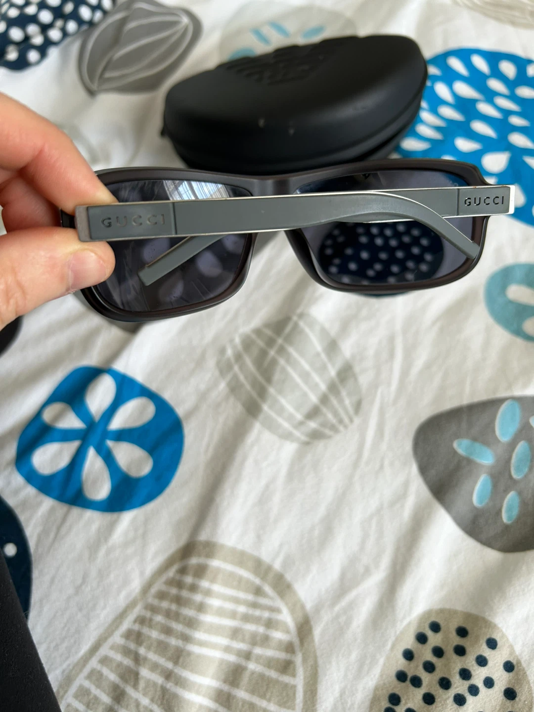 Gucci Sunglasses - photo 2