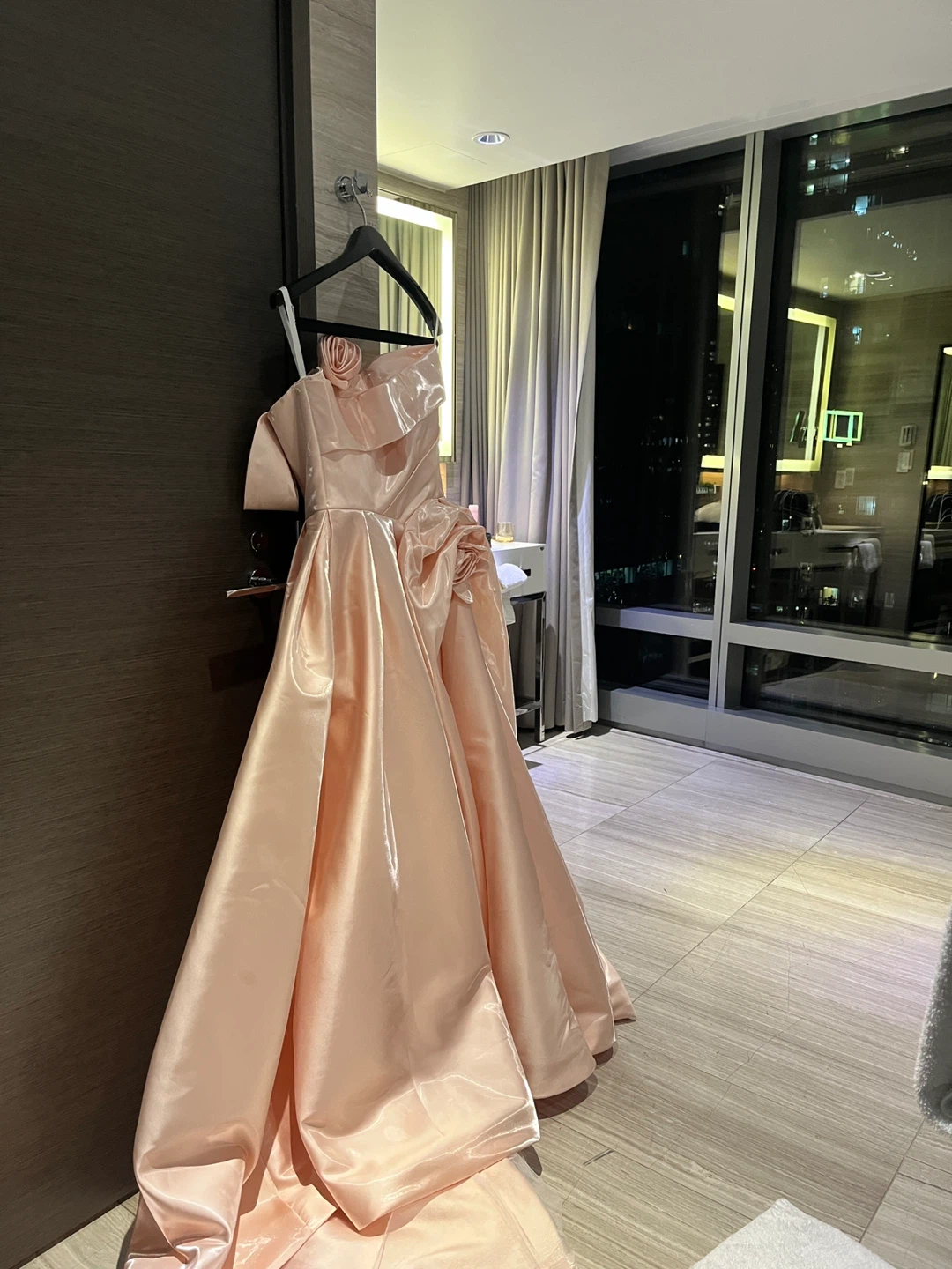 Pink Satin Ball Gown prom dress - photo 2
