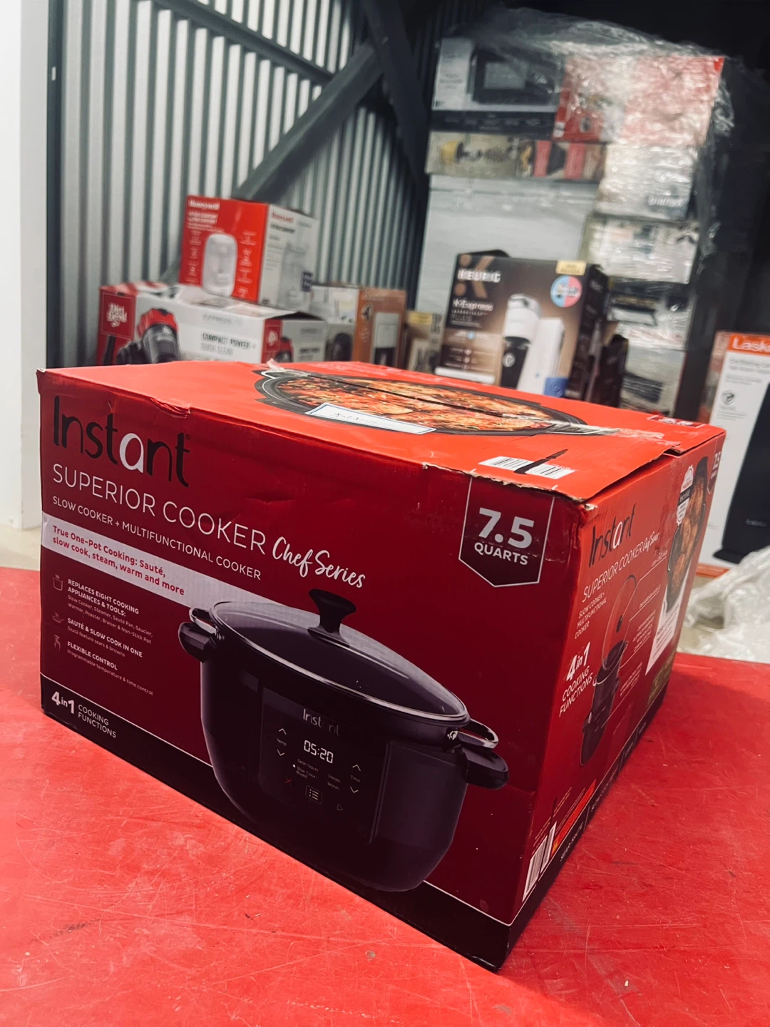 Instant Pot Superior 4-in-1 Slow Cooker - 7.5 Quarts