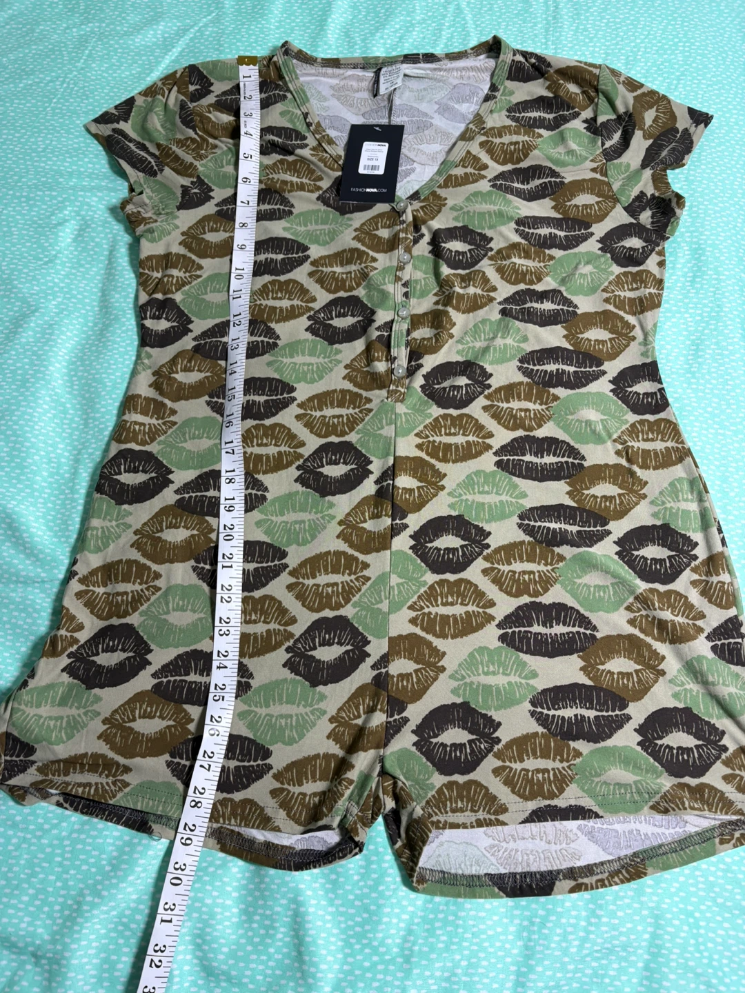 Fashion Nova Camo Lips Romper - photo 5