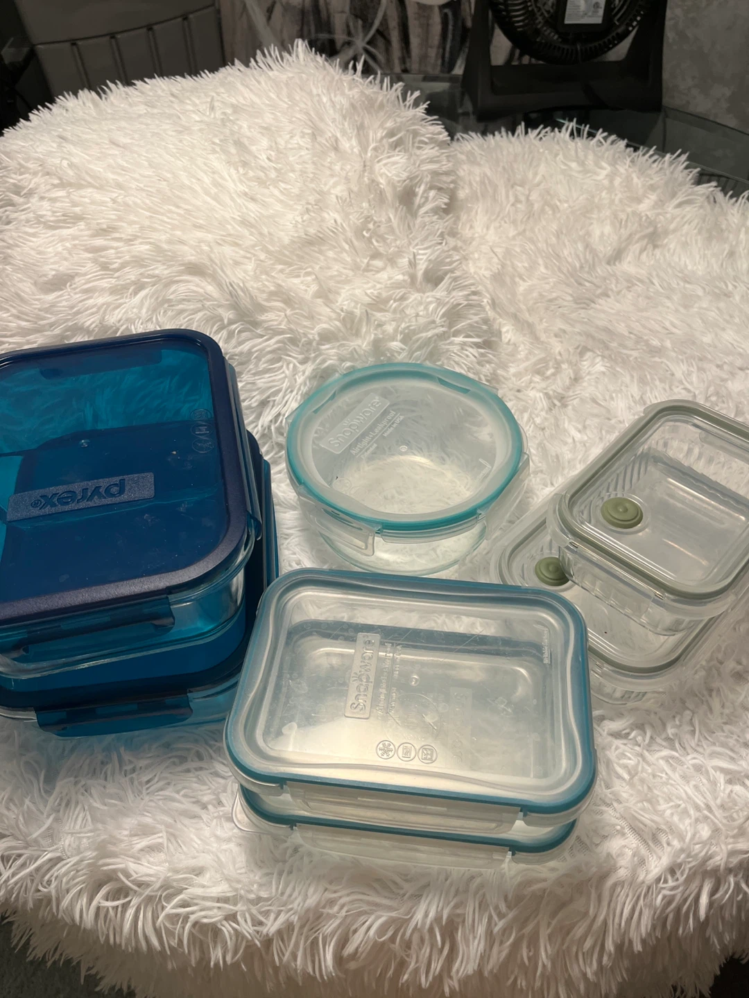 Glass containers PYREX  Snapware