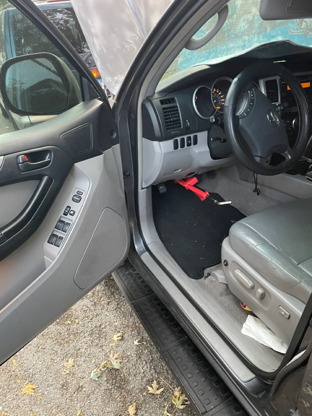 2008 Toyota 4Runner SR5 SUV - photo 4
