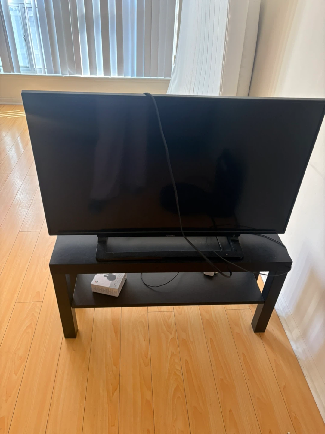 Flat Screen TV and TV stand - photo 5