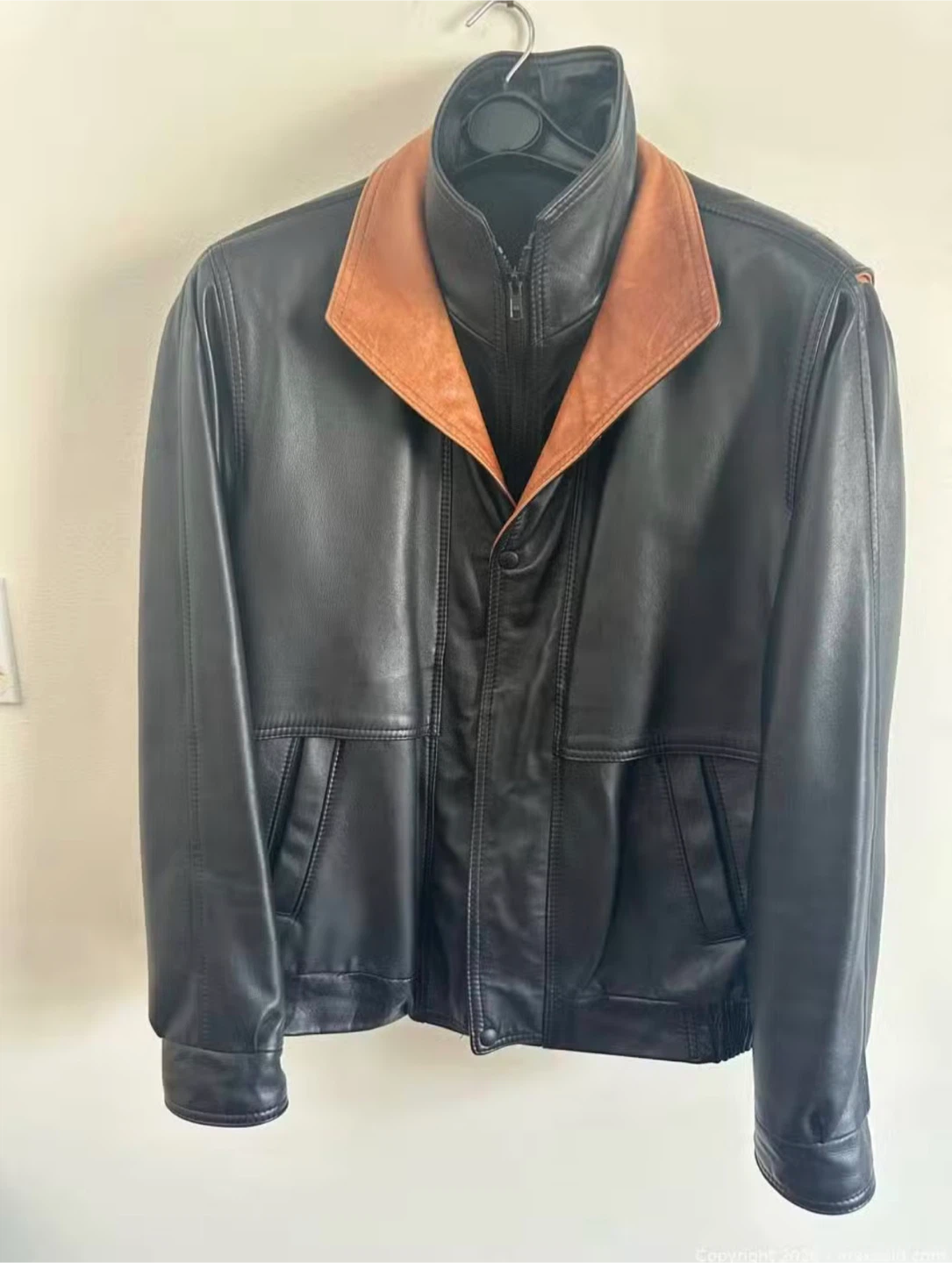 Genuine Leather Jacket made in Canada- Size M - photo 2