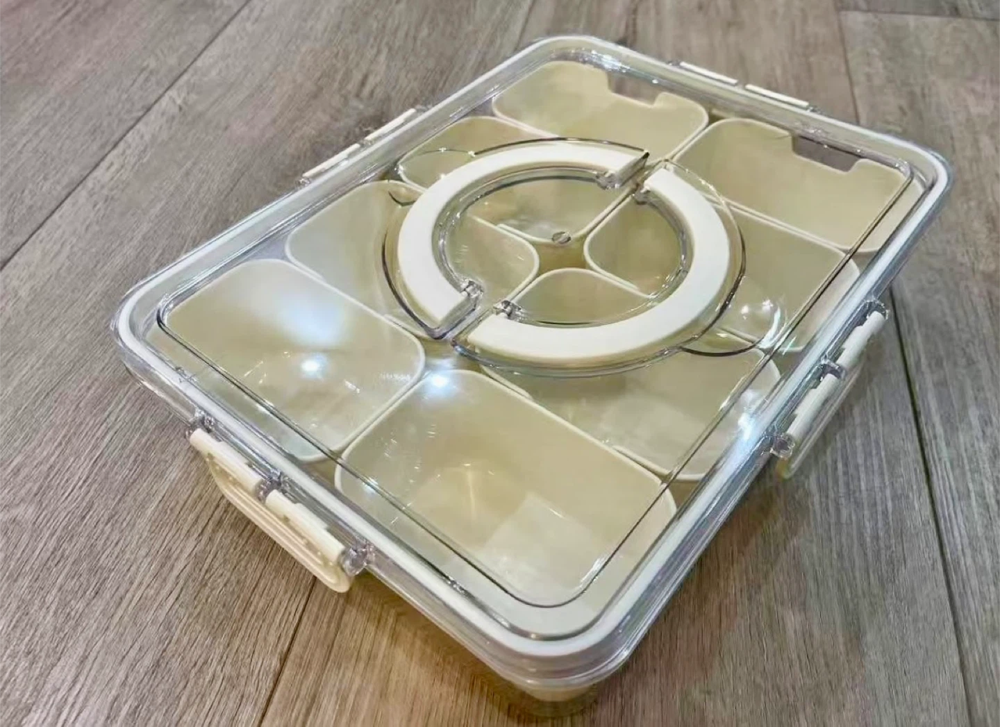 🧡 8-Compartment Food Storage Container with Lid - photo 2