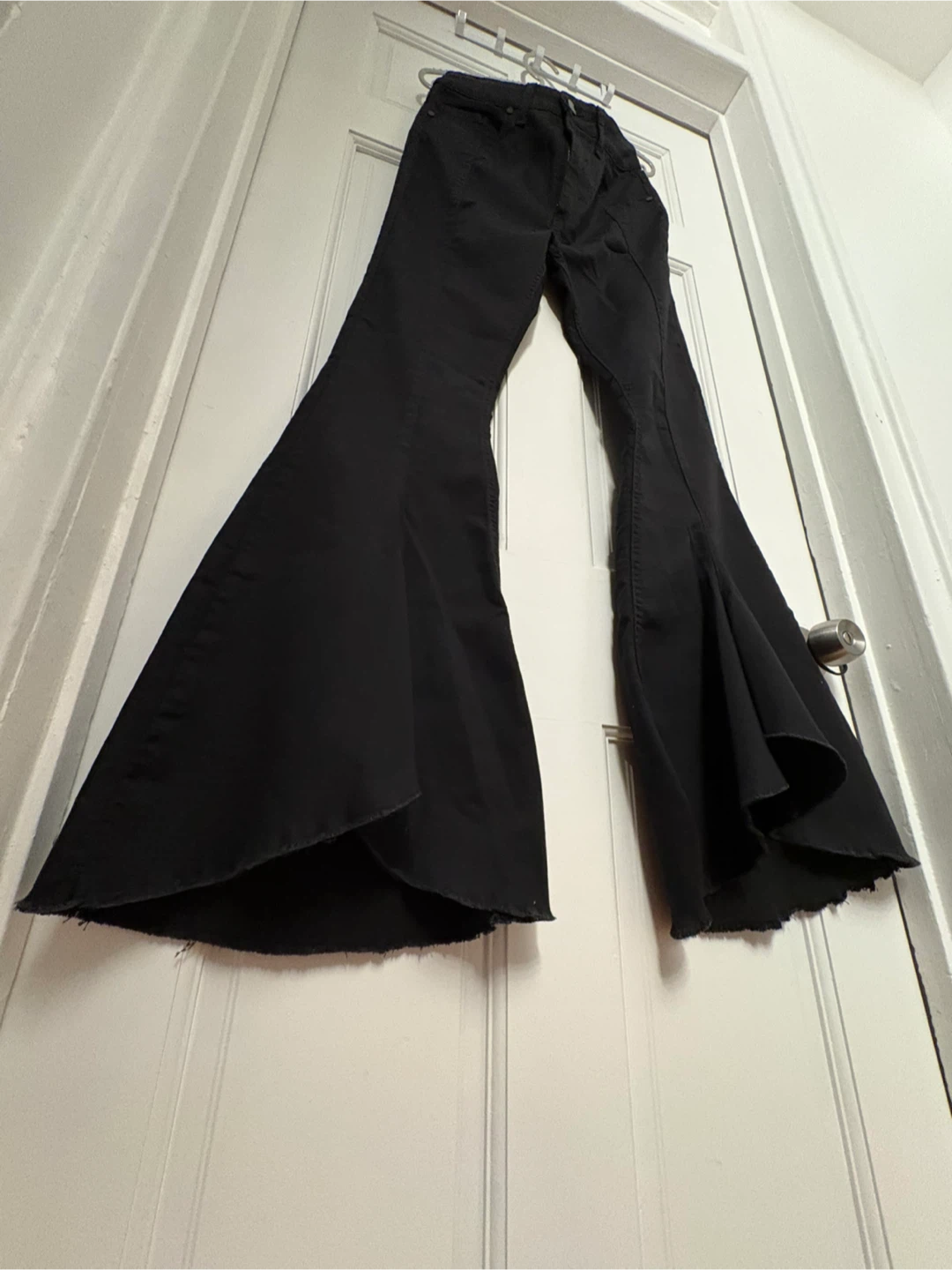 ALLO JEANS Black Flared Bell Bottom Jeans - Size 29 - photo 2