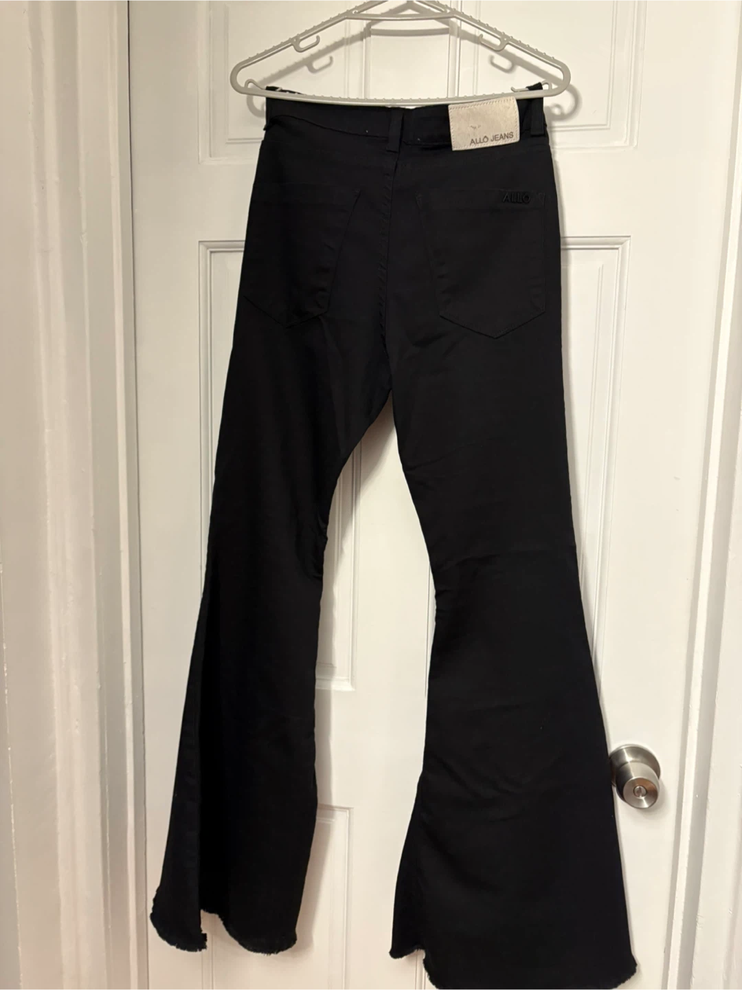 ALLO JEANS Black Flared Bell Bottom Jeans - Size 29 - photo 3