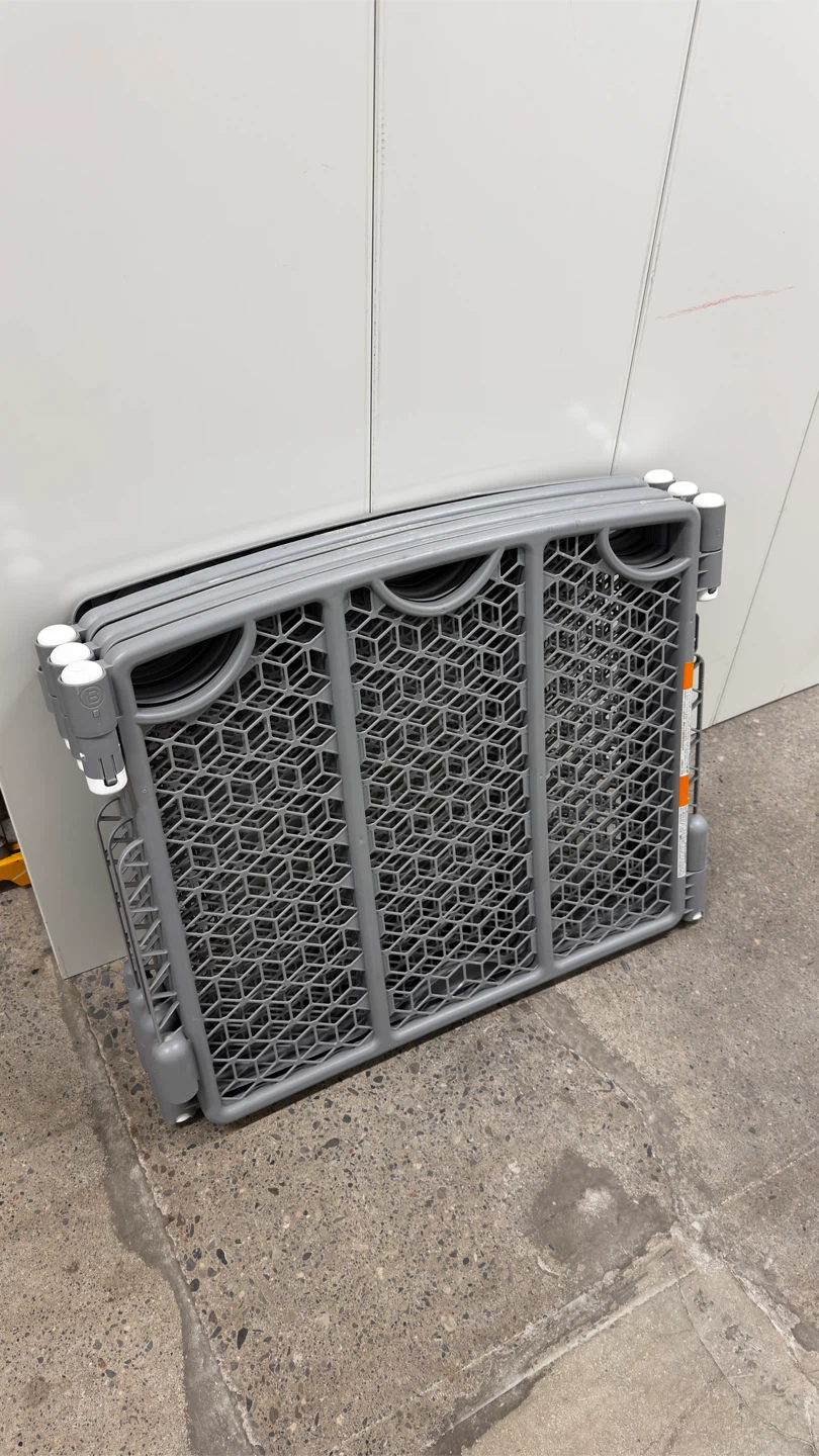Grey Plastic Baby Playpen Gate - photo 3