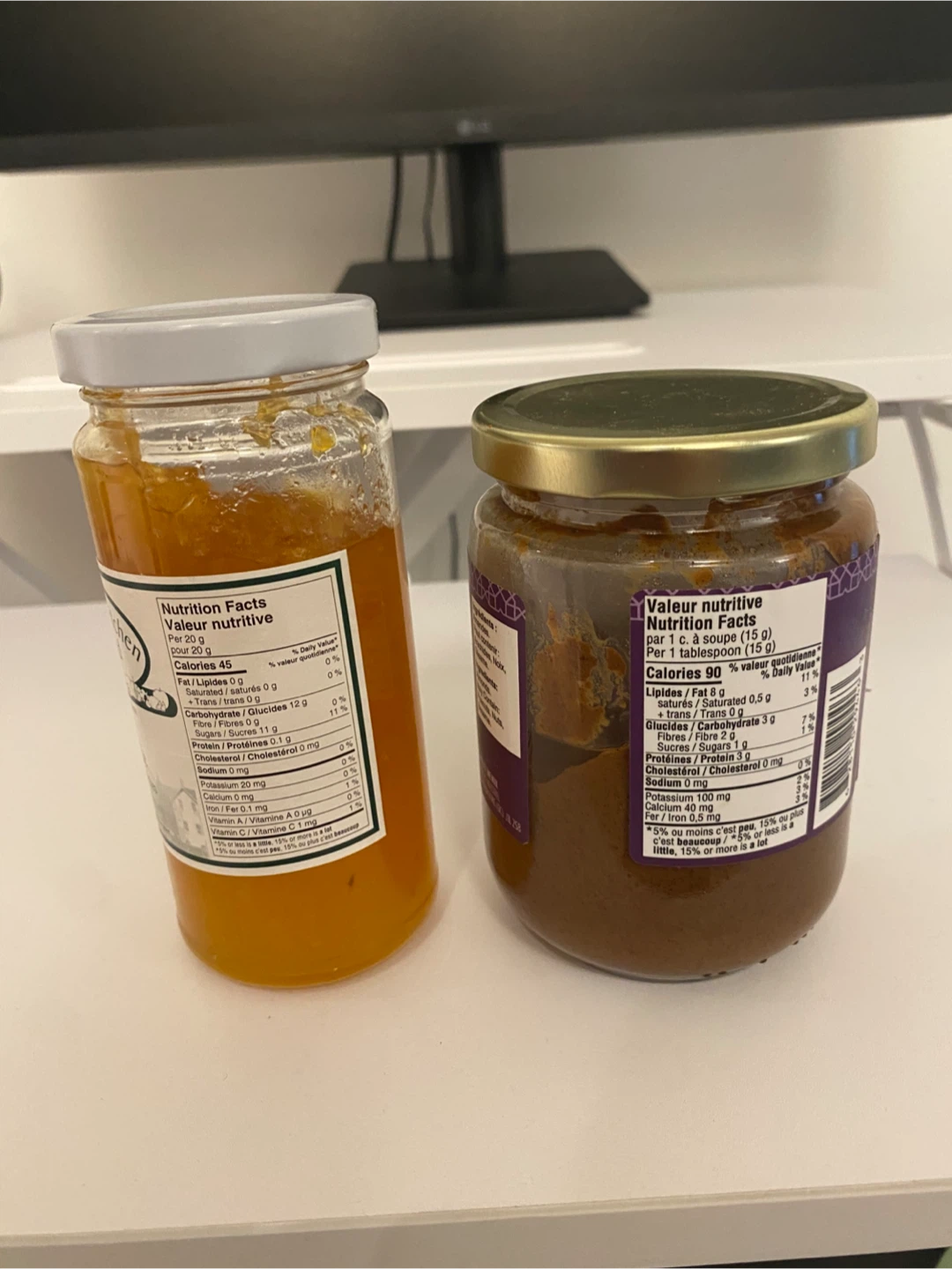Free almond butter and peach marmalade - photo 2