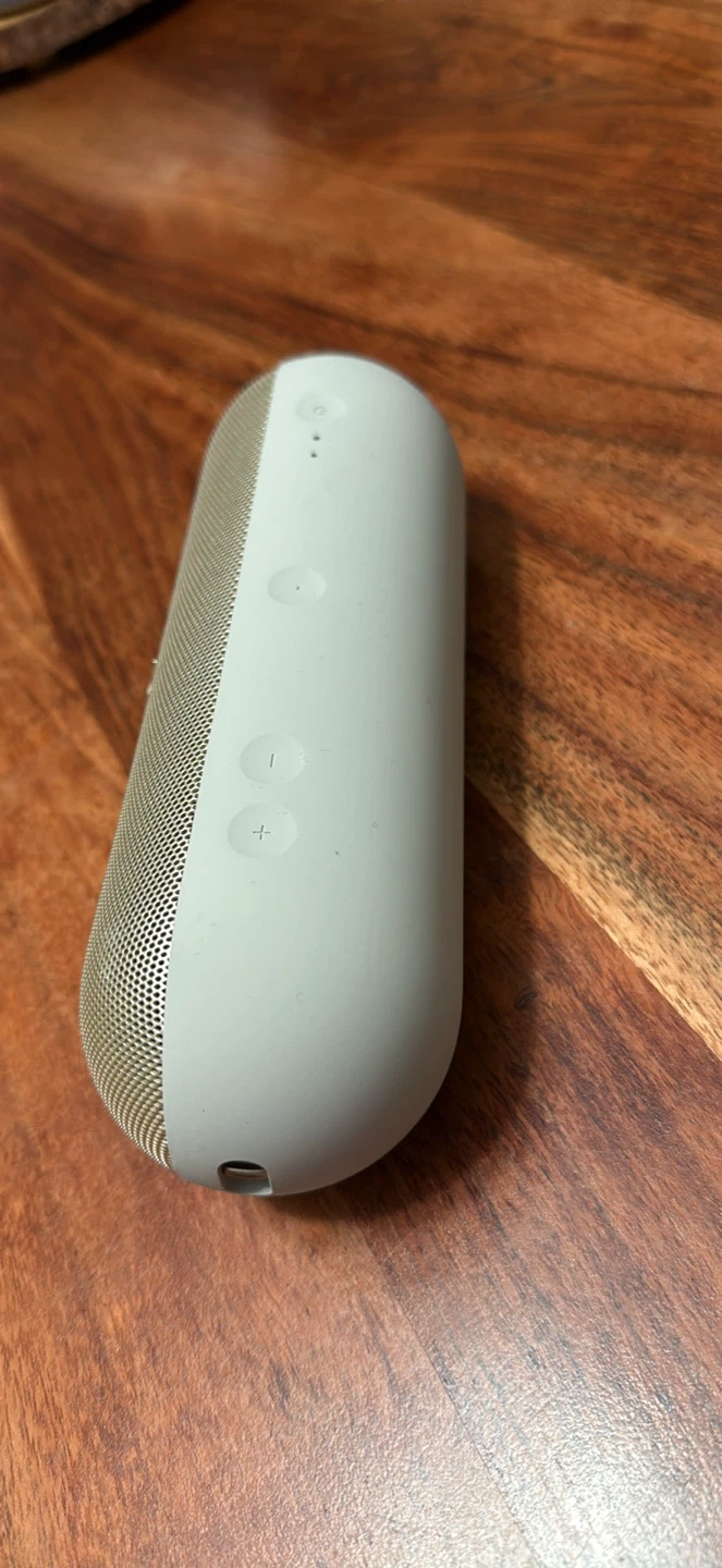 Beats Pill 2.0 Portable Speaker - photo 2