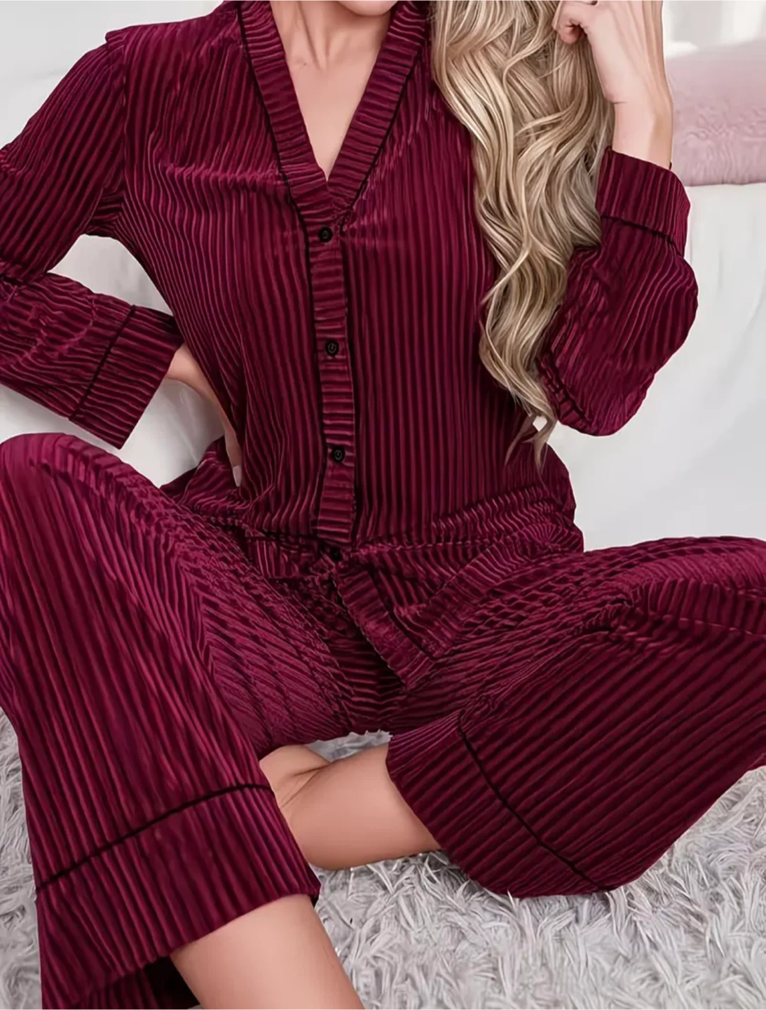 New Women's Velvet Striped Pajama Set