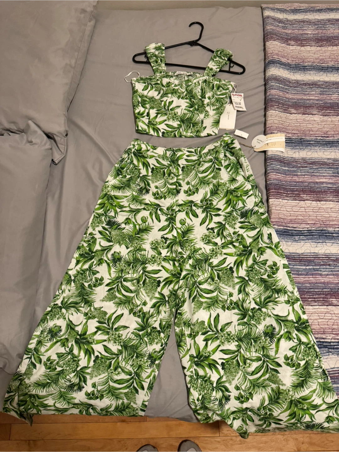 2 Piece Tropical Print Crop Top and Wide Leg Pants Set