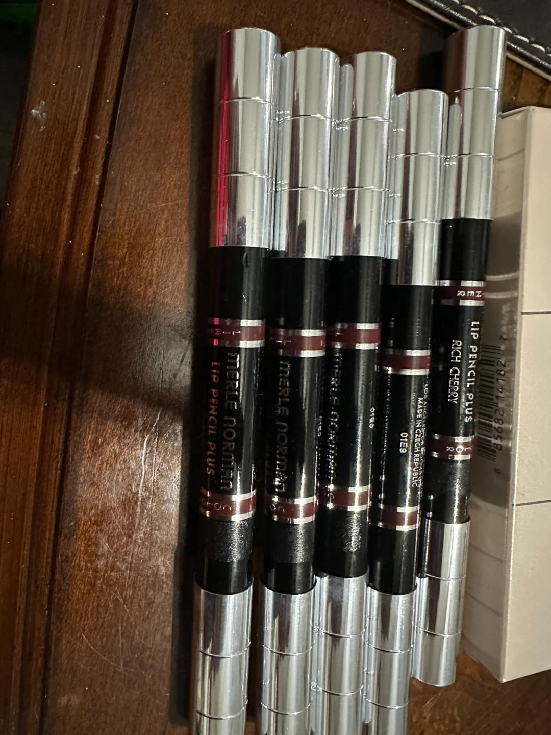 Merle Norman Lip Pencil Plus Red cherry - photo 2