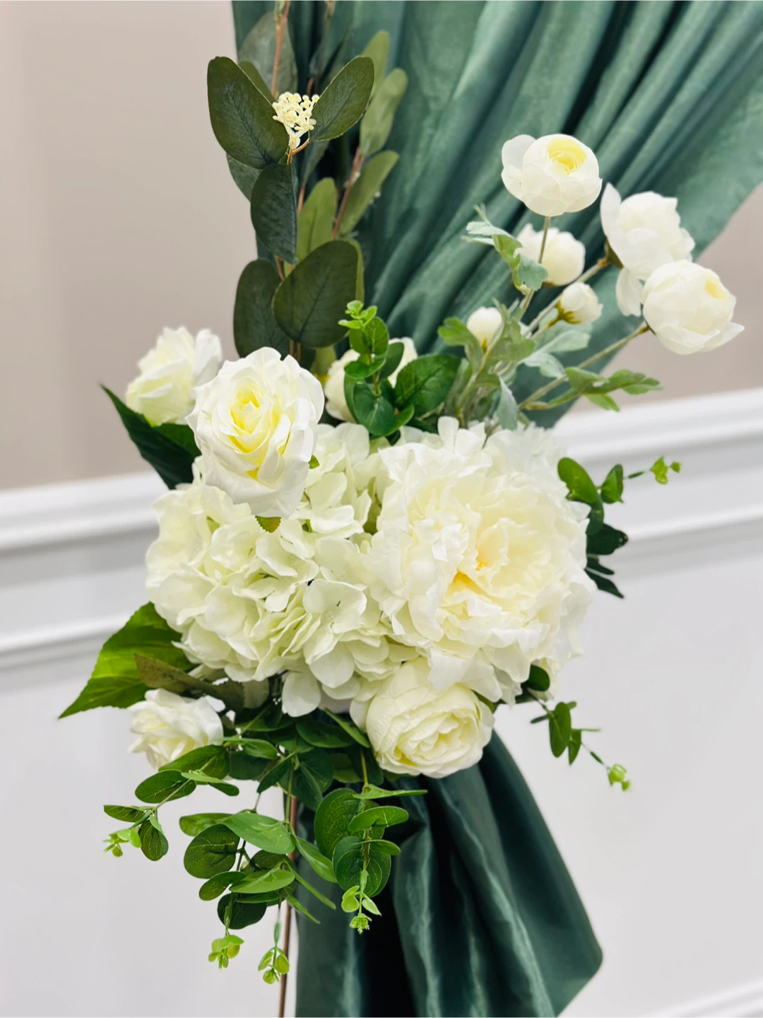 White Floral Wedding Arch and Centerpiece Decor Set - photo 3