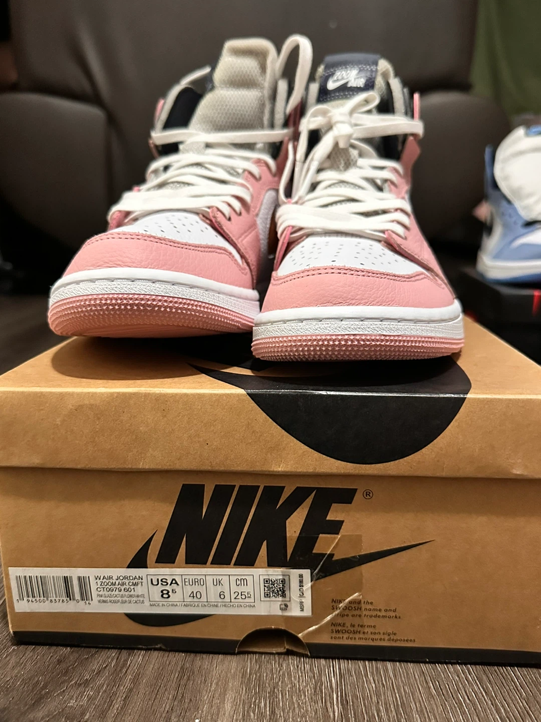 Nike Air Jordan 1 High OG "Washed Pink" Size 6Y