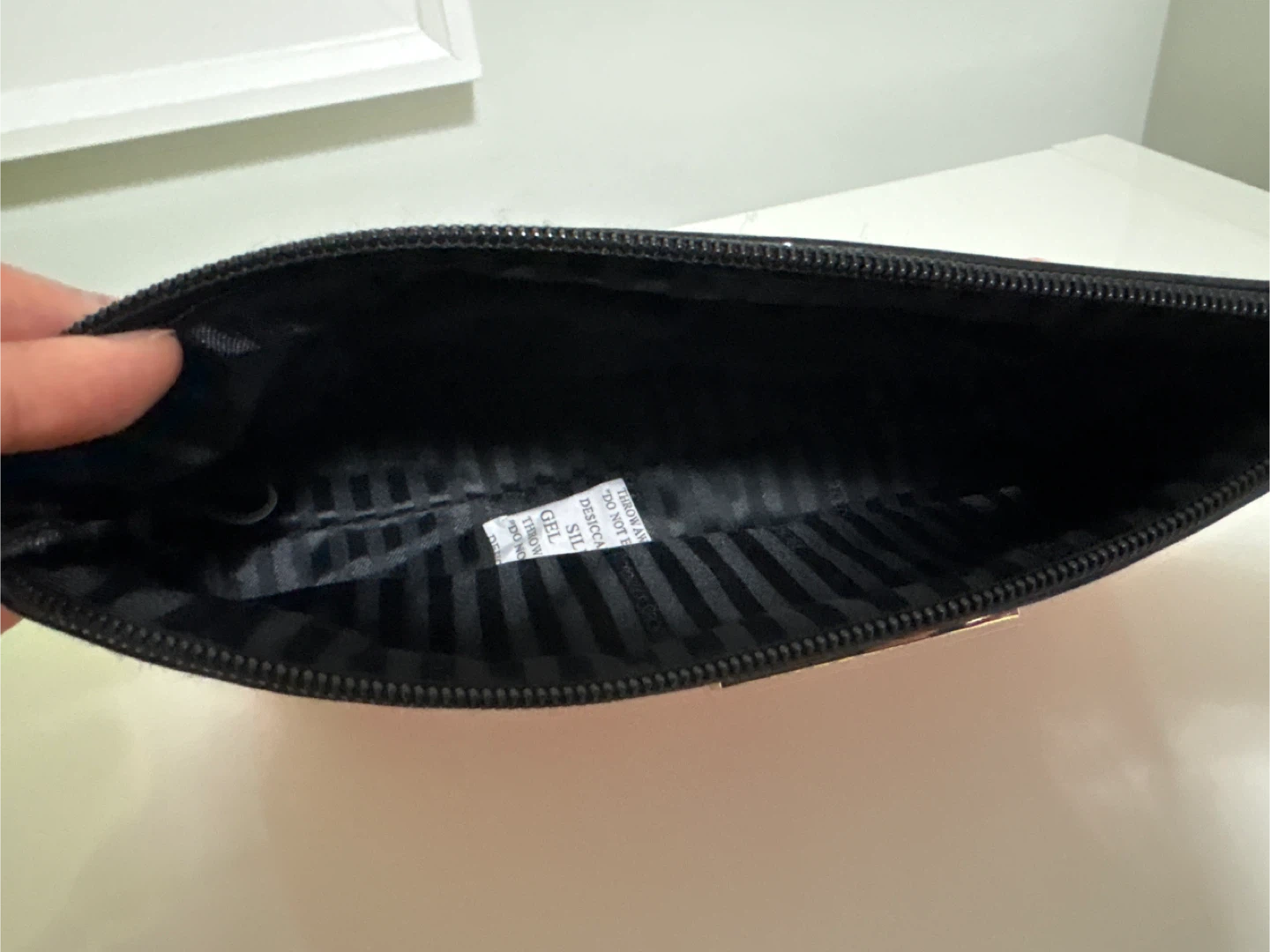 Victoria's Secret Striped Cosmetic Bag - photo 3