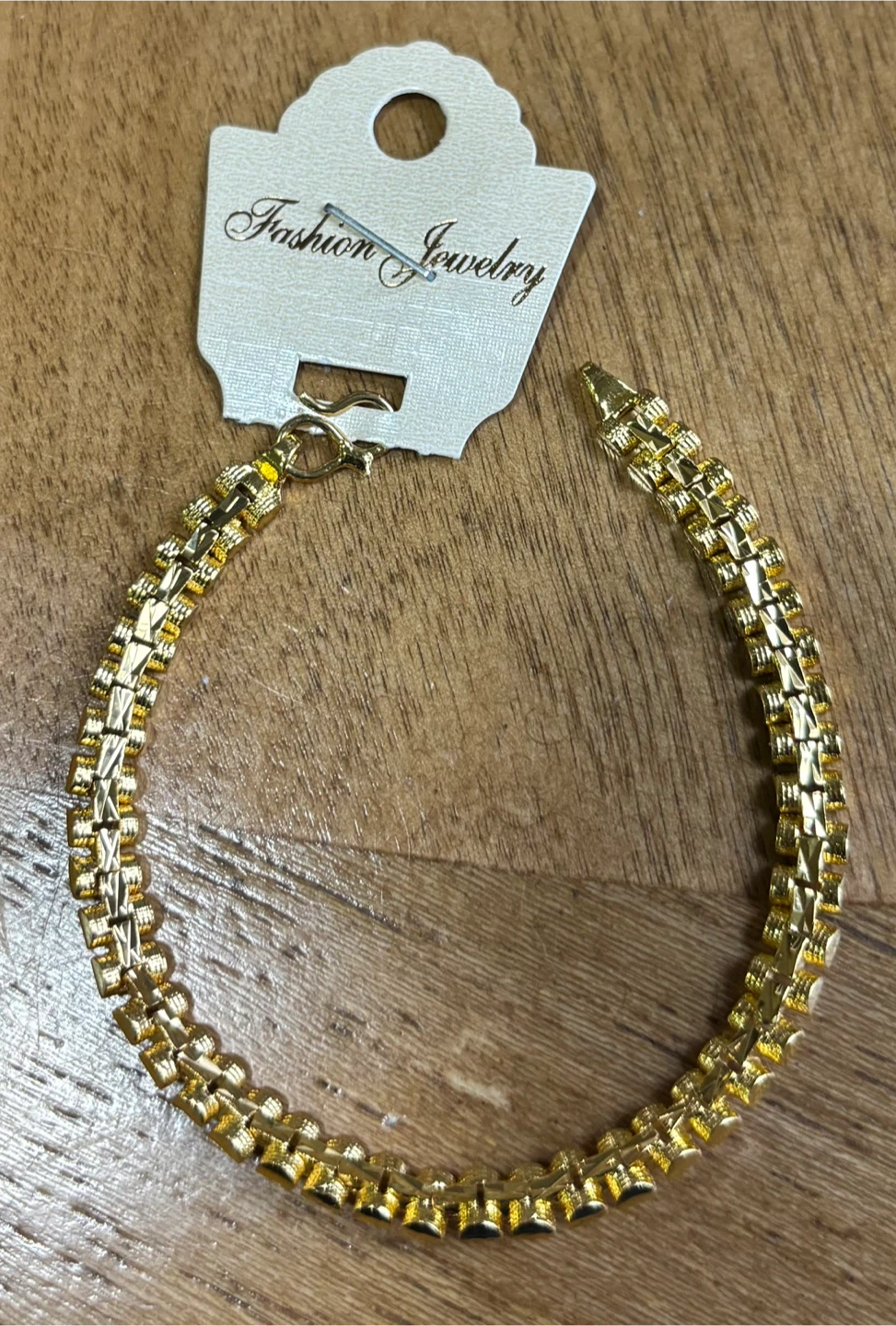 NEW Fashion Jewelry Gold Tone Chain Bracelet