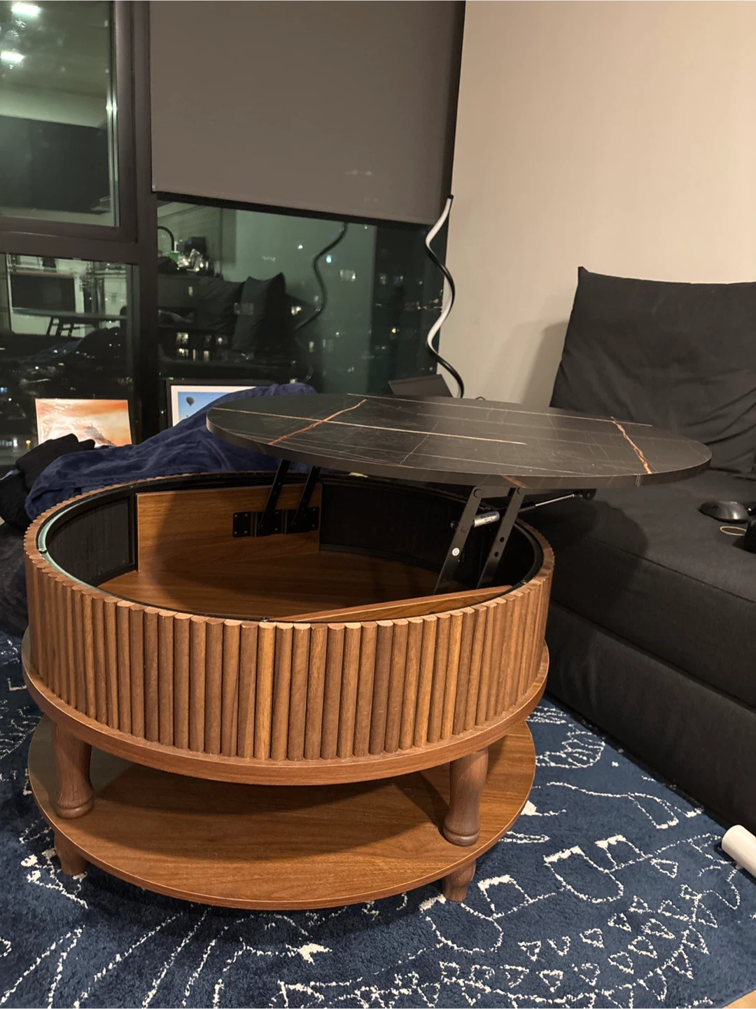 Lift-top coffee table