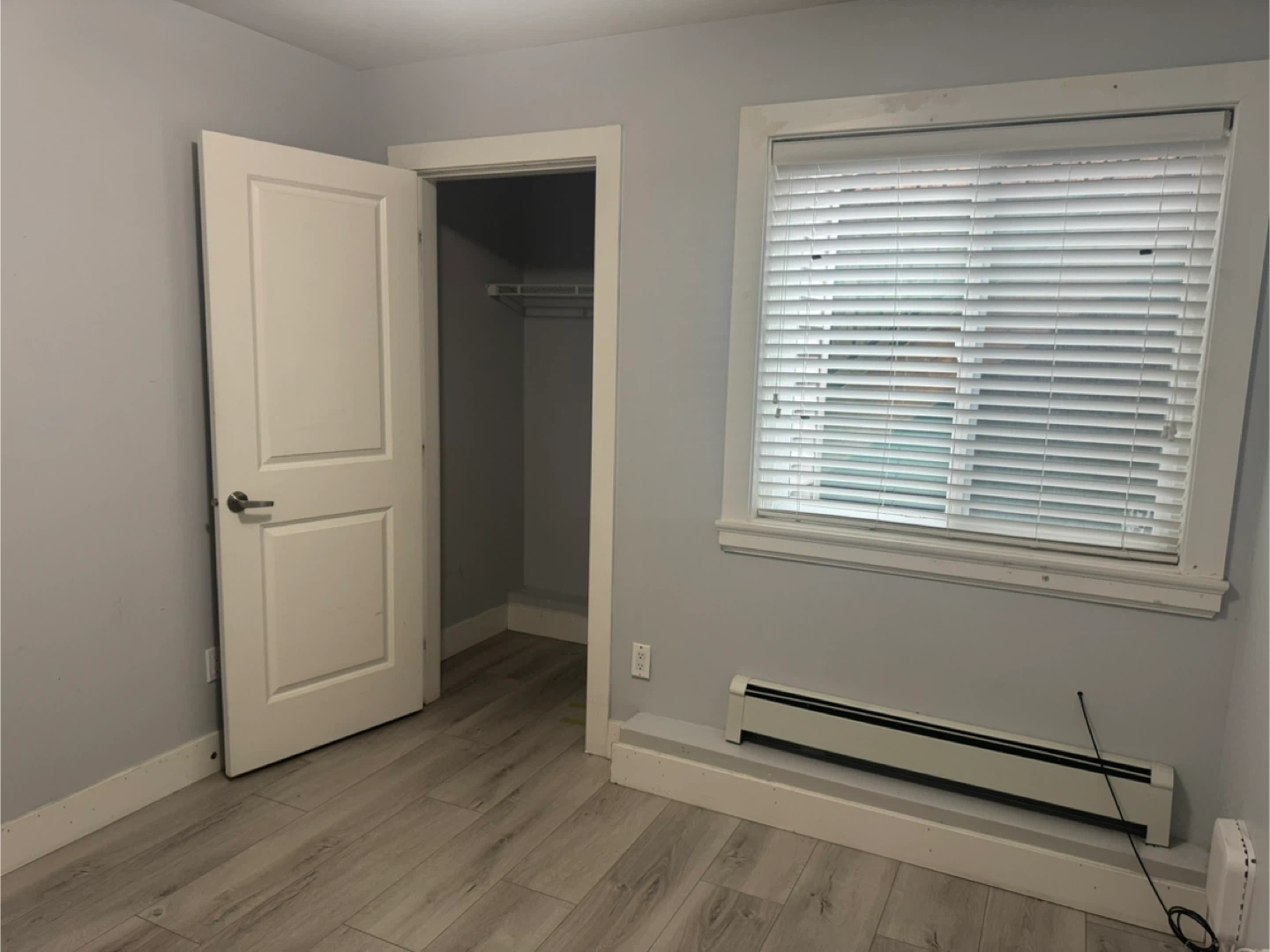 2 beds 1 bath basement for rent: - photo 4