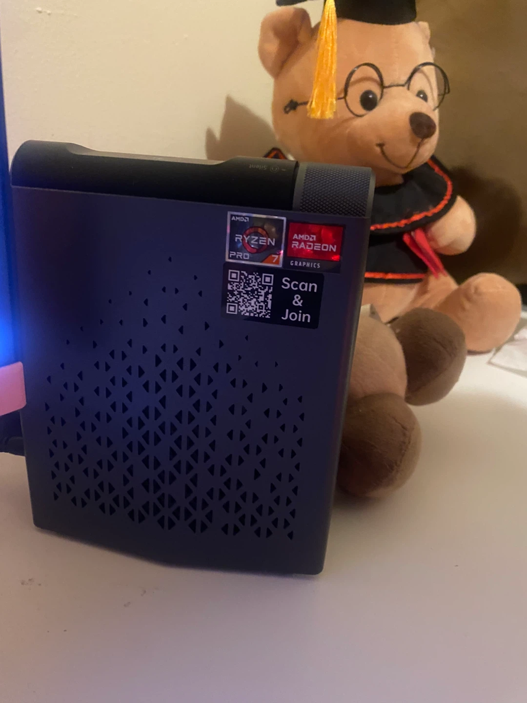 Mini PC with AMD Ryzen PRO & Radeon Graphics - photo 2