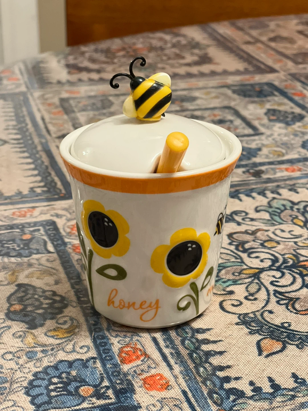 Honey Pot with Dipper and Bee Decoration 🧡