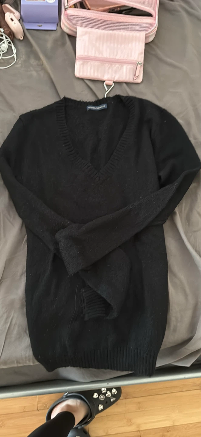Brandy Melville Black V-Neck Sweater