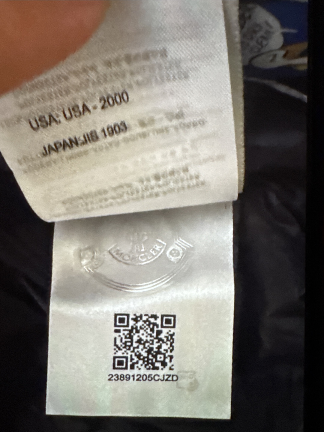 Moncler Navy Puffer Jacket - photo 2