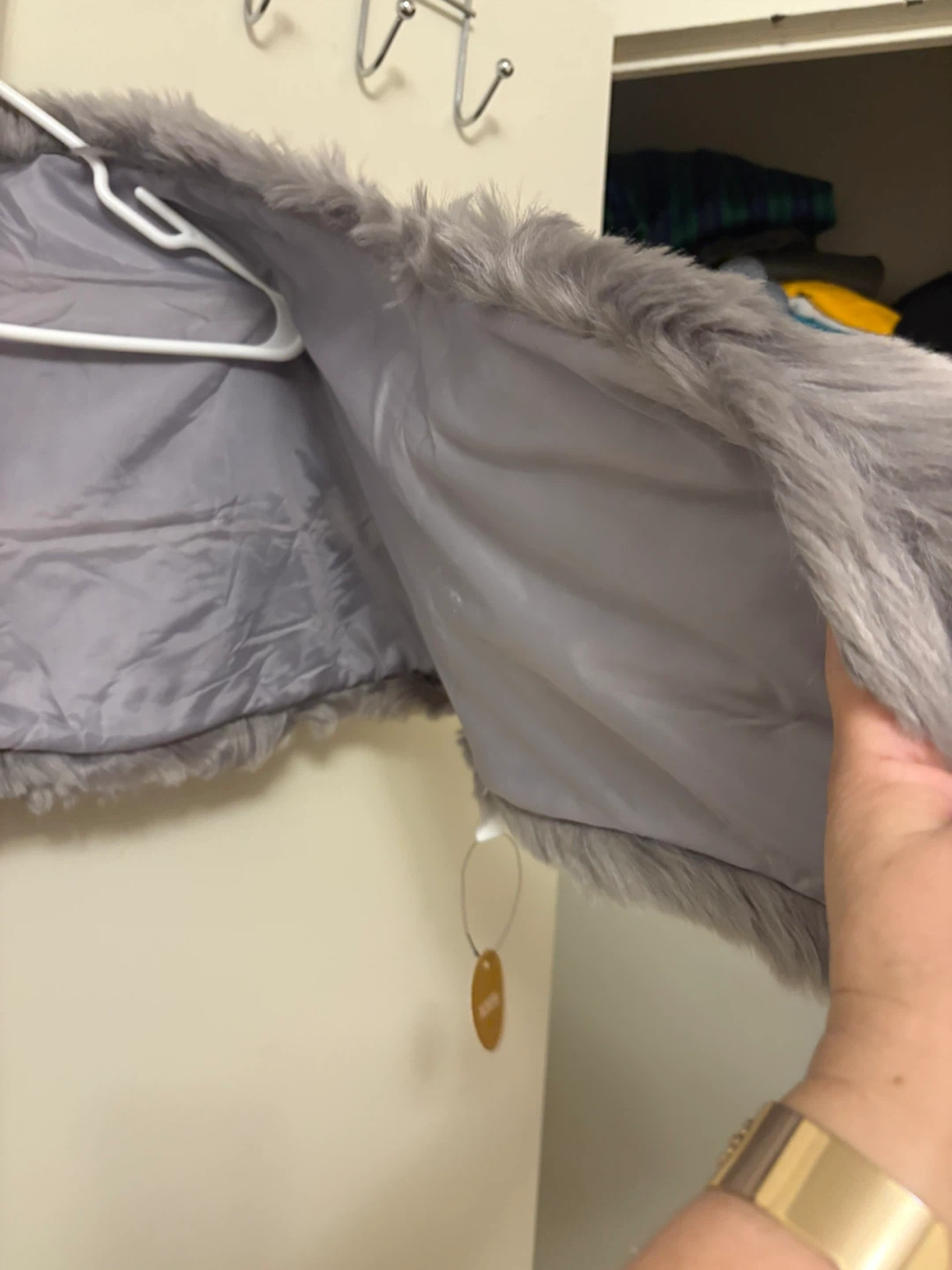 Grey Faux Fur Shawl Scarf - photo 3