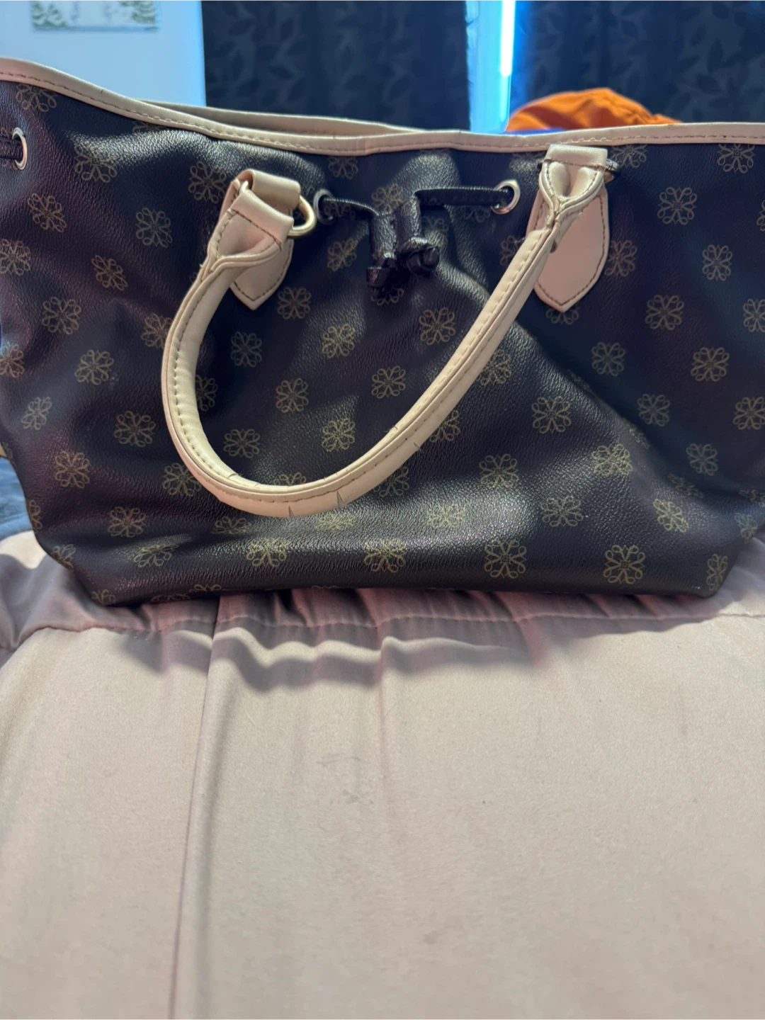 Avon Signature Collection Tote Bag