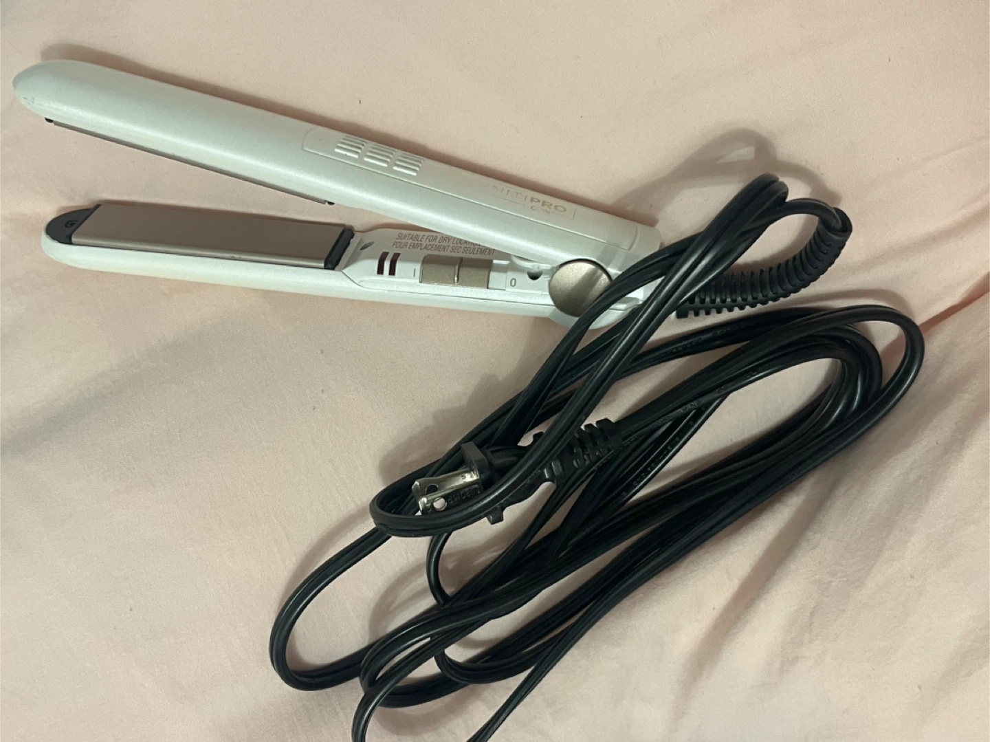 Hair Straightener with Pouch