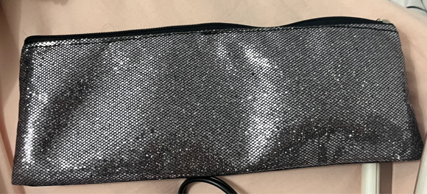 Hair Straightener with Pouch - photo 2