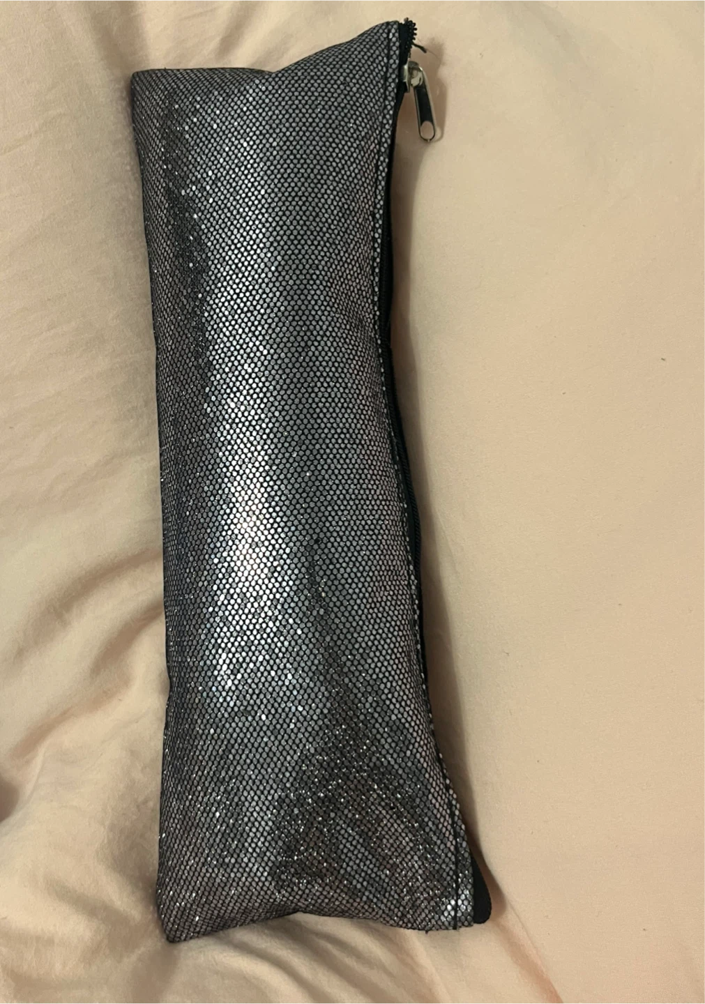 Hair Straightener with Pouch - photo 3