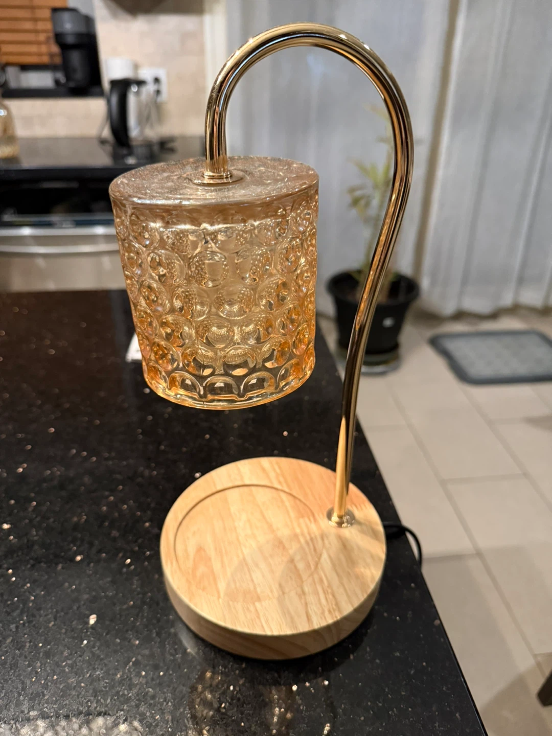 Amber Glass Scent Warmer Lamp