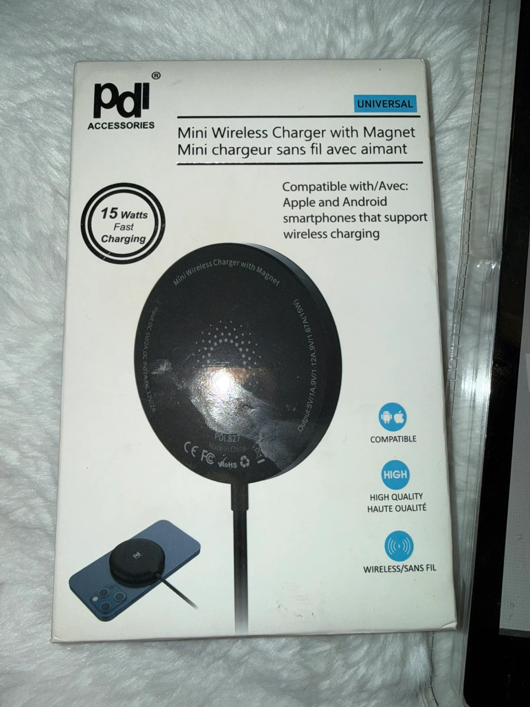 Bundle - charger, mouse and adapter - photo 2