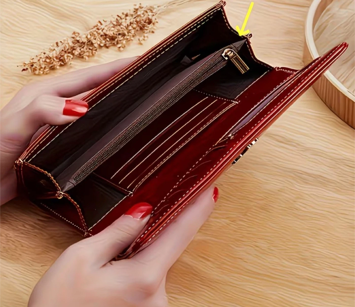 New! Women's Black Wallet - photo 4