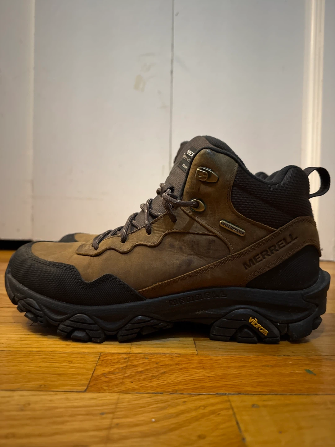Merrell Moab 3 Mid Waterproof Hiking Boots - Men's Size 9.5