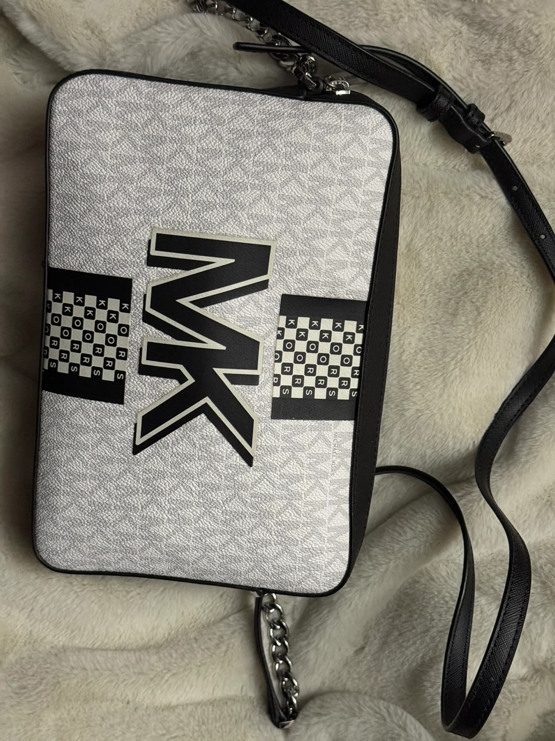 Michael Kors MK Shoulder Bag White/Black