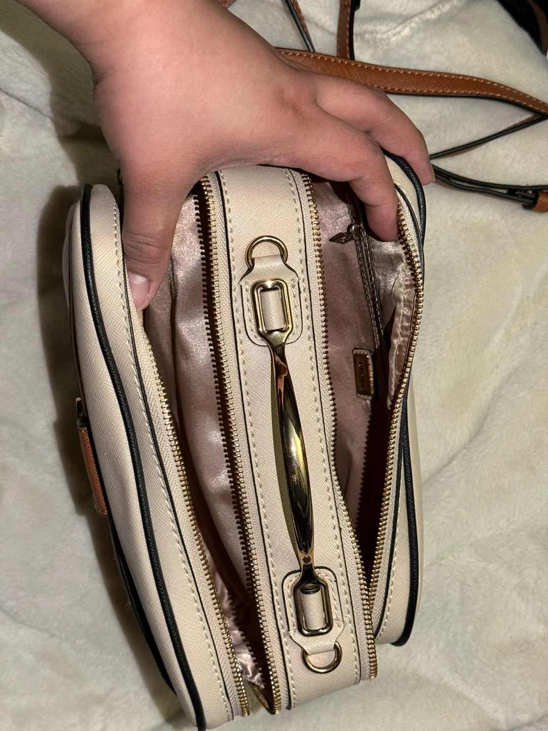 Guess Beige & Brown Satchel Handbag - photo 4