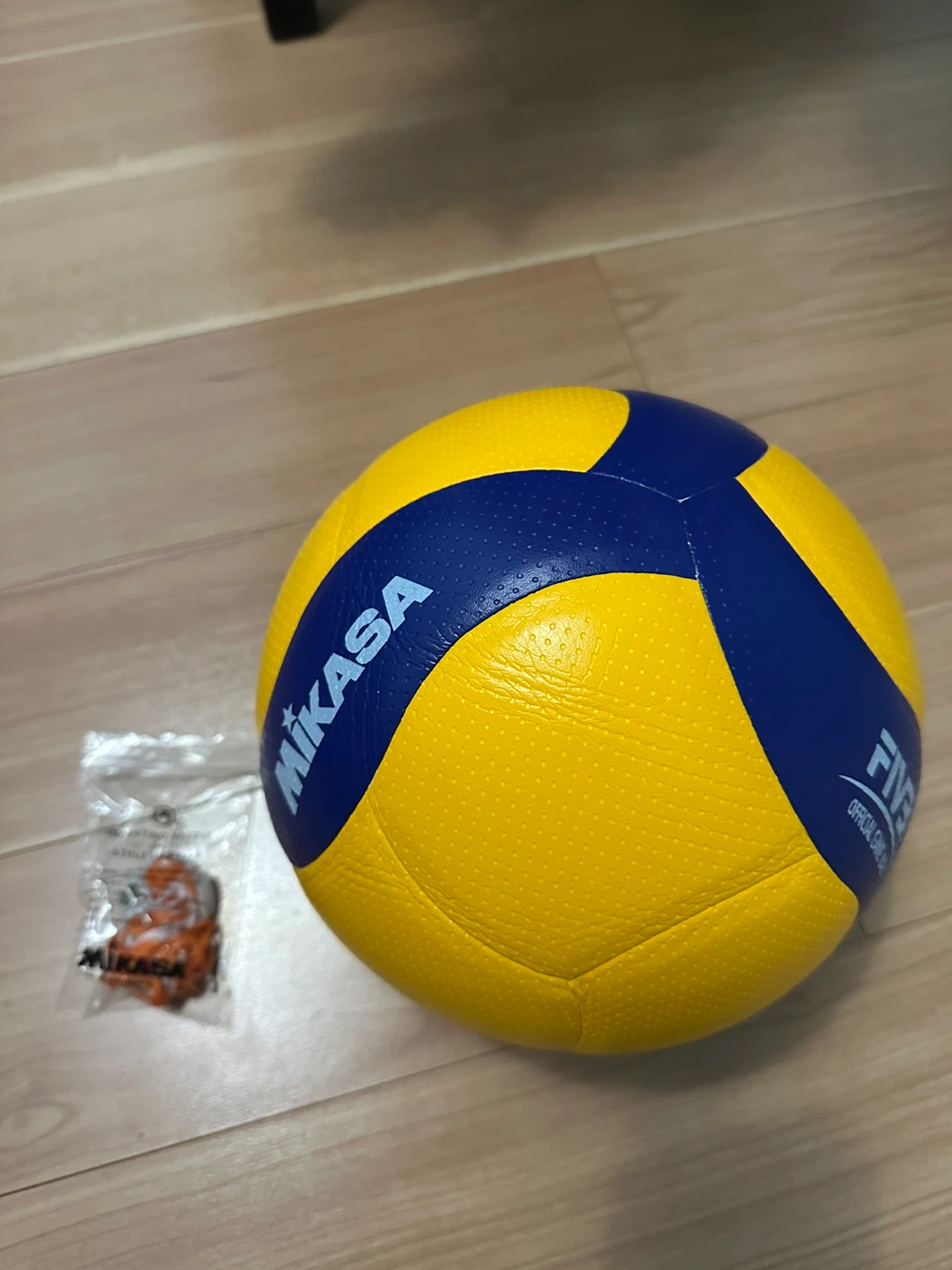 Mikasa V200W Volleyball
